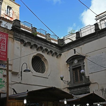 Apartamento Il Rifugio Di Beppe Nápoles Exterior foto