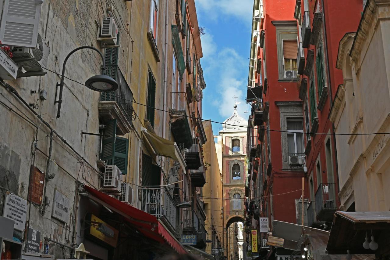 Apartamento Il Rifugio Di Beppe Nápoles Exterior foto
