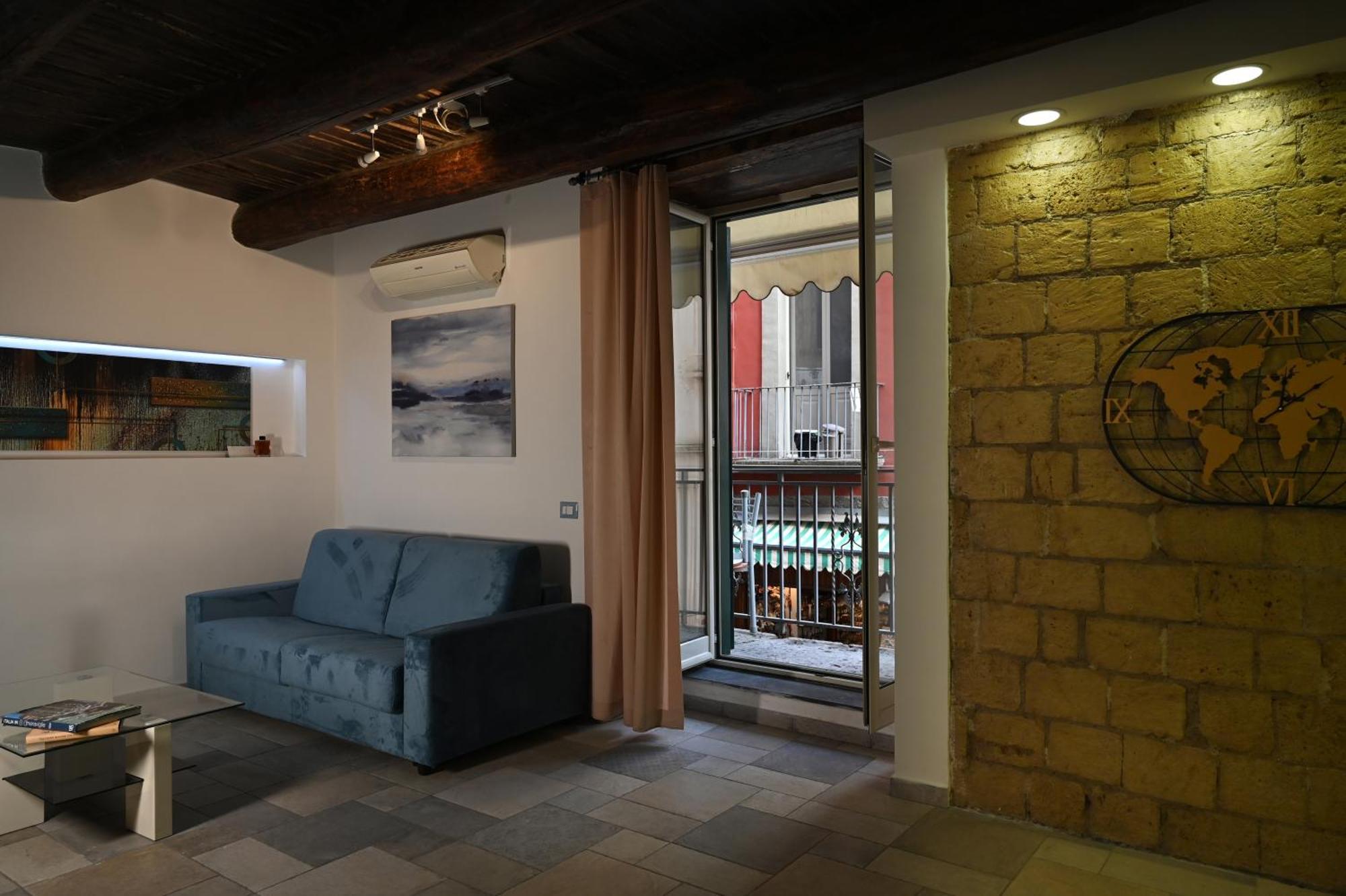 Apartamento Il Rifugio Di Beppe Nápoles Exterior foto