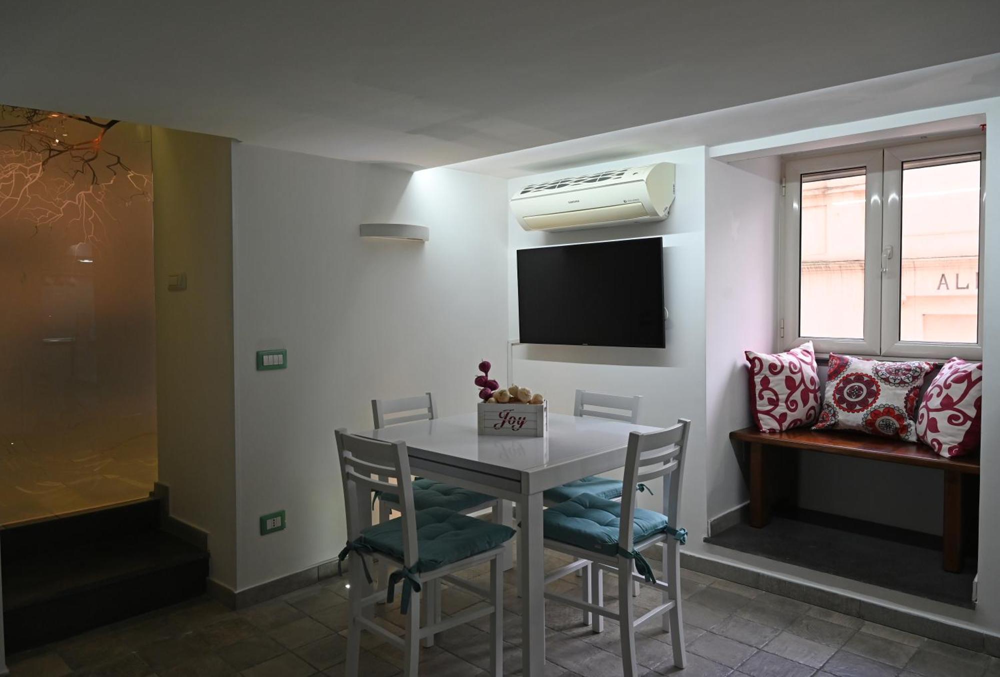 Apartamento Il Rifugio Di Beppe Nápoles Exterior foto